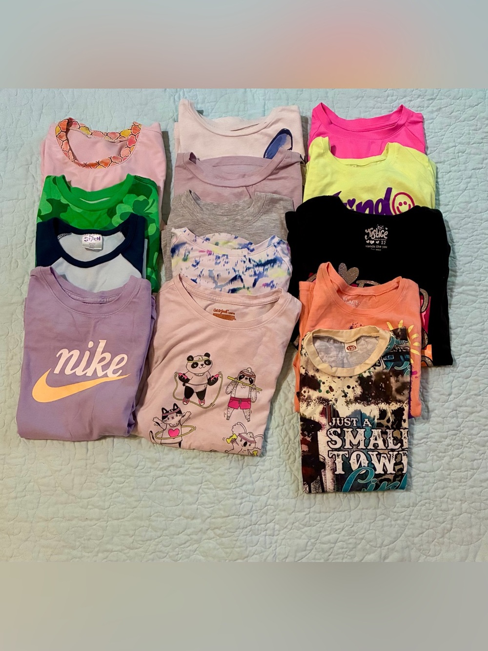 Girls' Graphic Short Sleeve Tee - Casual Cute. (14 shirts)